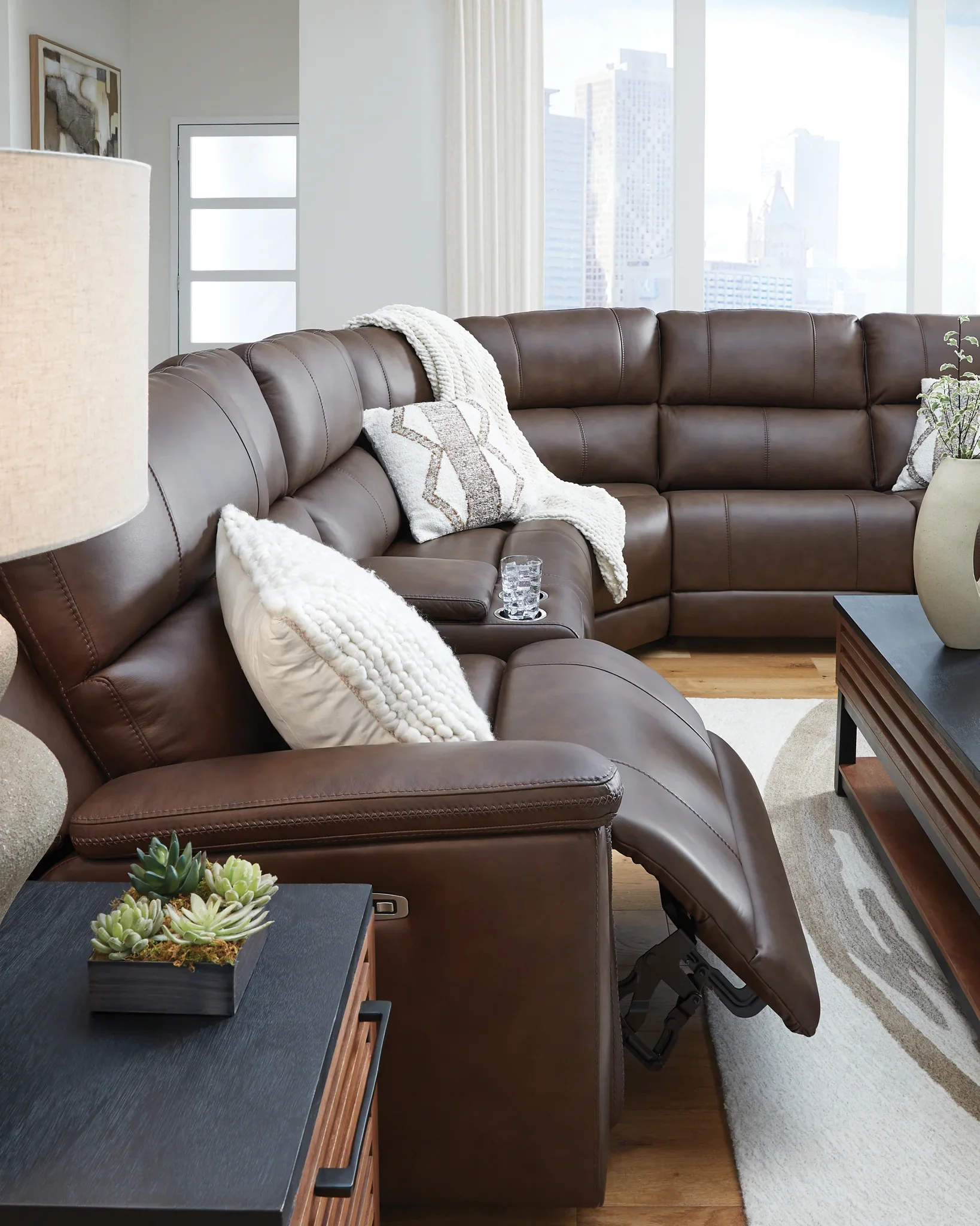 Bleckley - Espresso - 6-Piece Power Reclining Sectional With LAF And RAF Recliners - Image 3