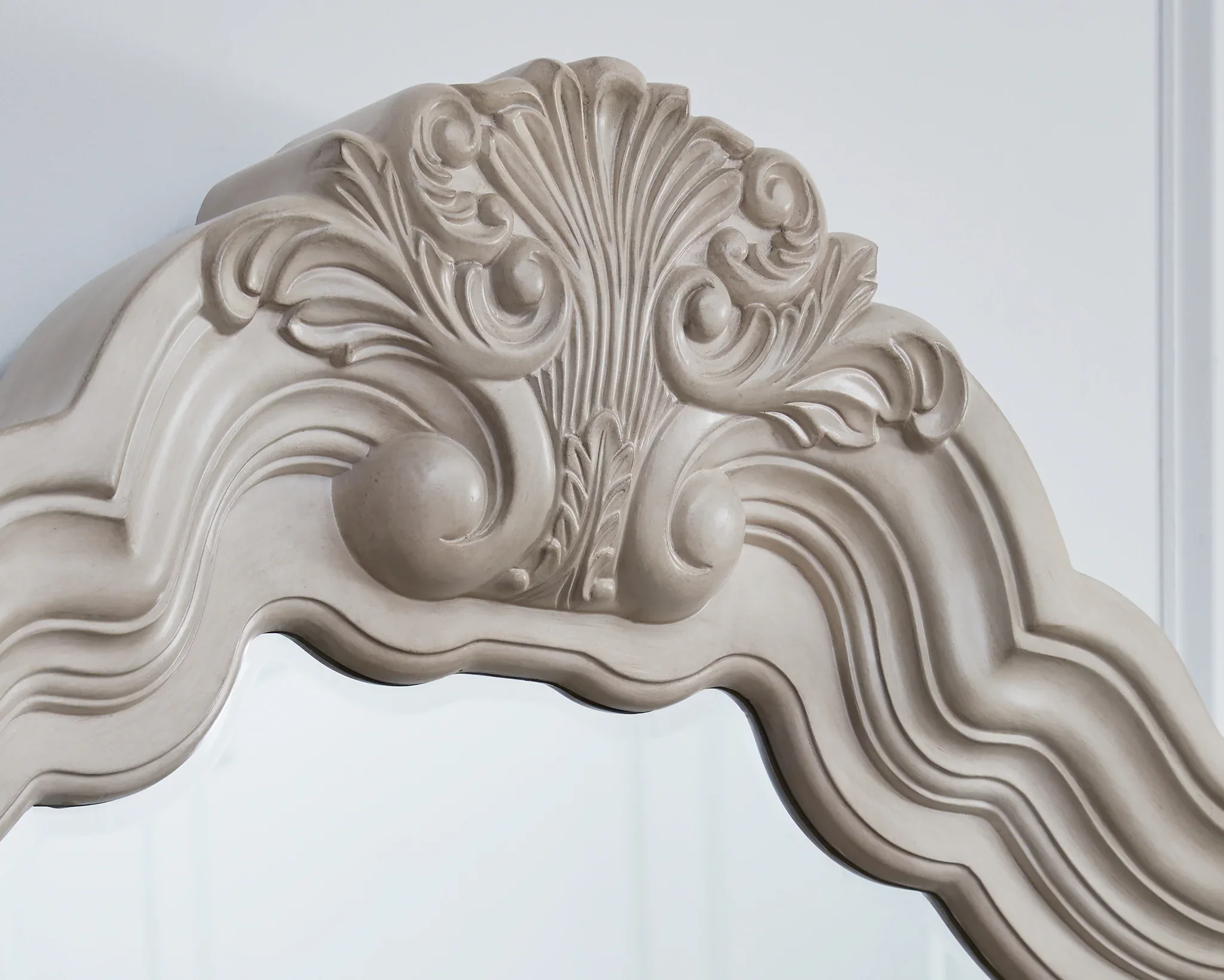 Bruchandi - Antique White - Bedroom Mirror - Image 3