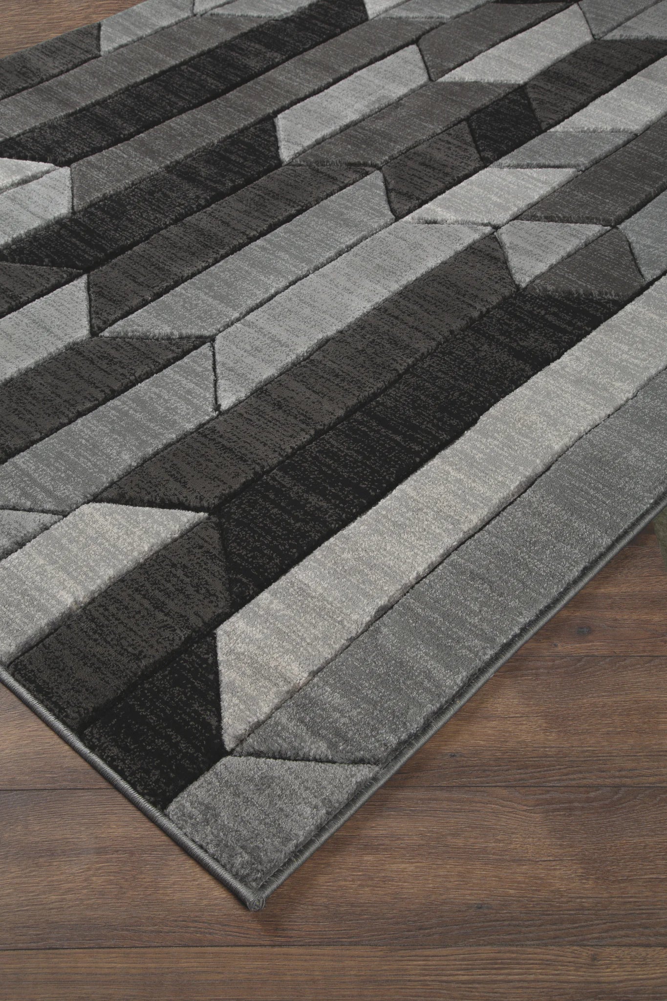 Chayse - Black / Gray - Large Rug - 7' x 10' - Image 2