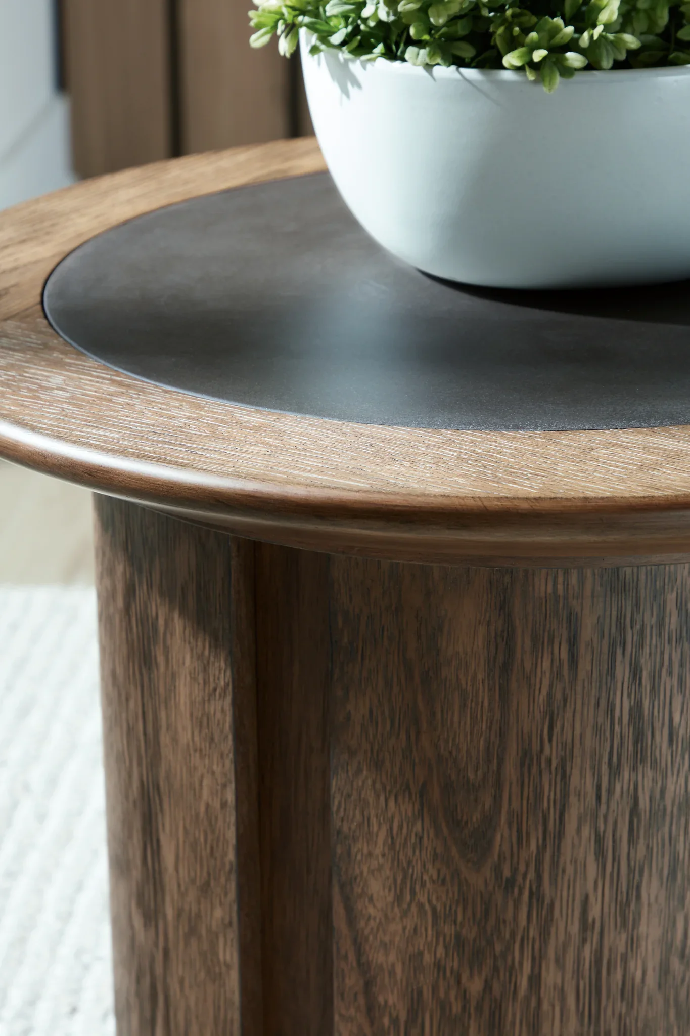 Dontayne - Round End Table - Warm Brown - Image 5
