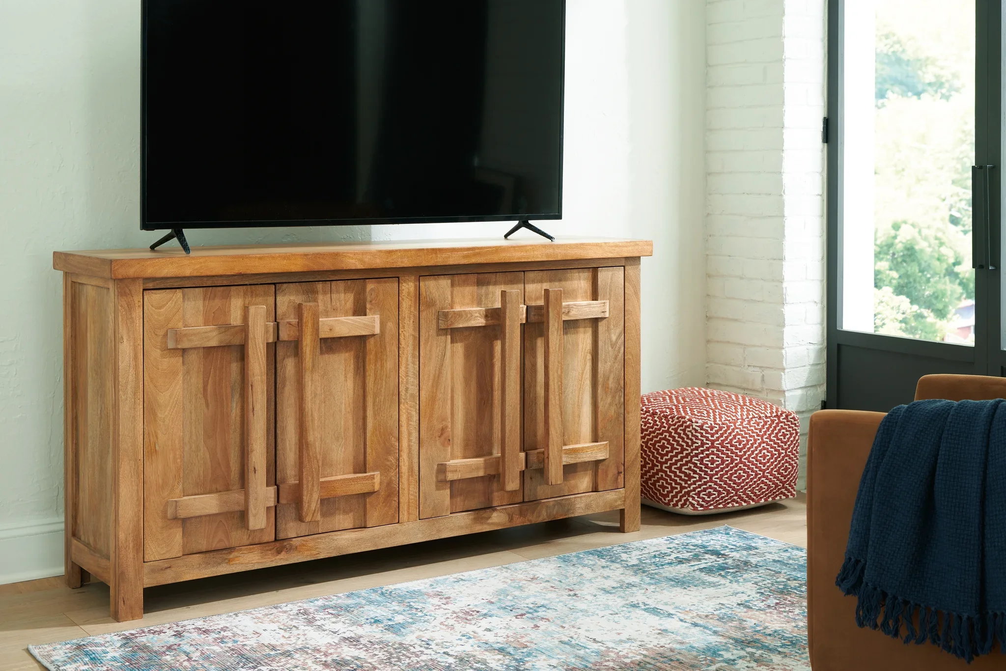 Dresor - Natural - Accent Cabinet - Image 3