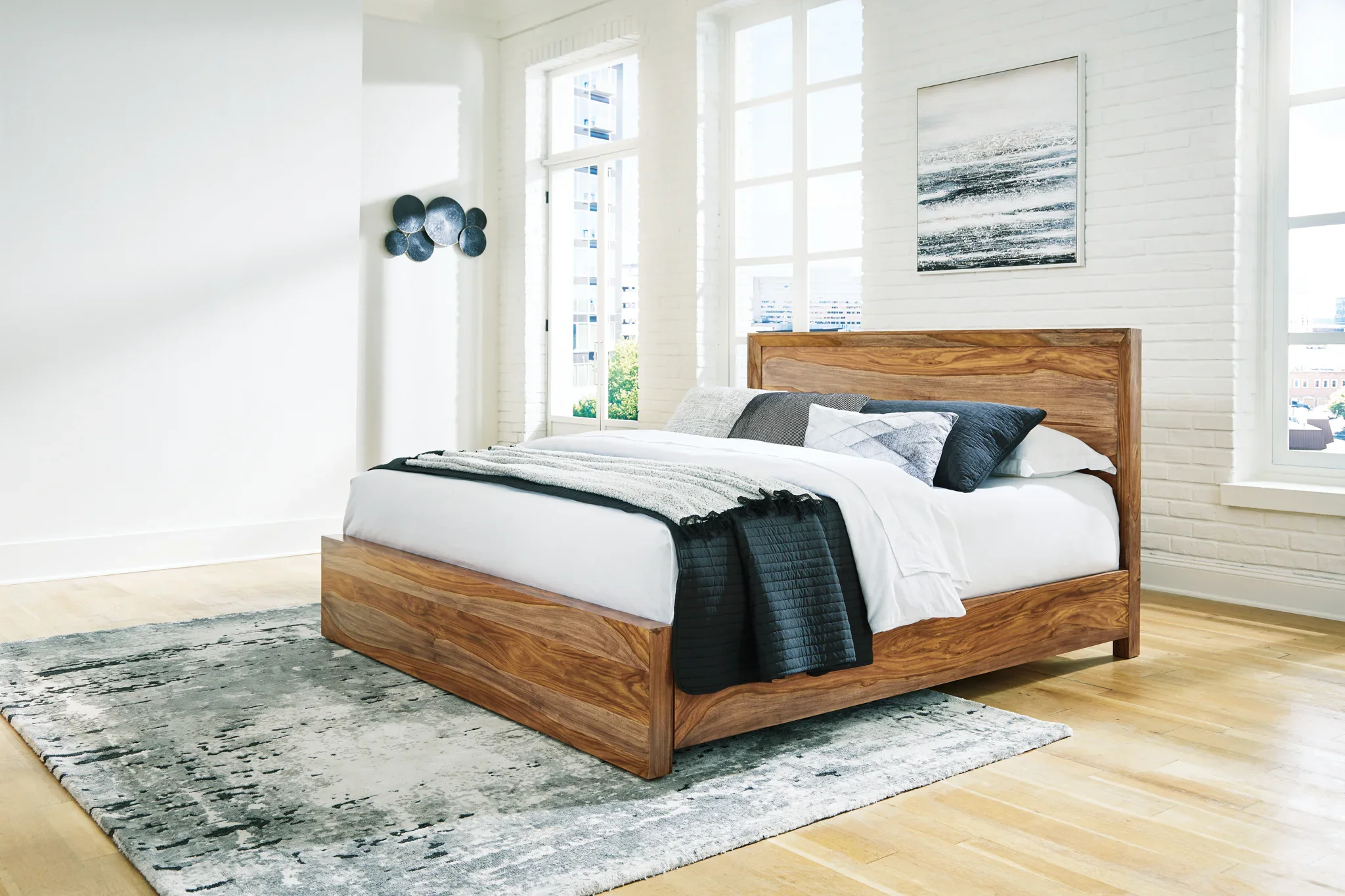 Dressonni - Brown - Queen Panel Bed - Image 2