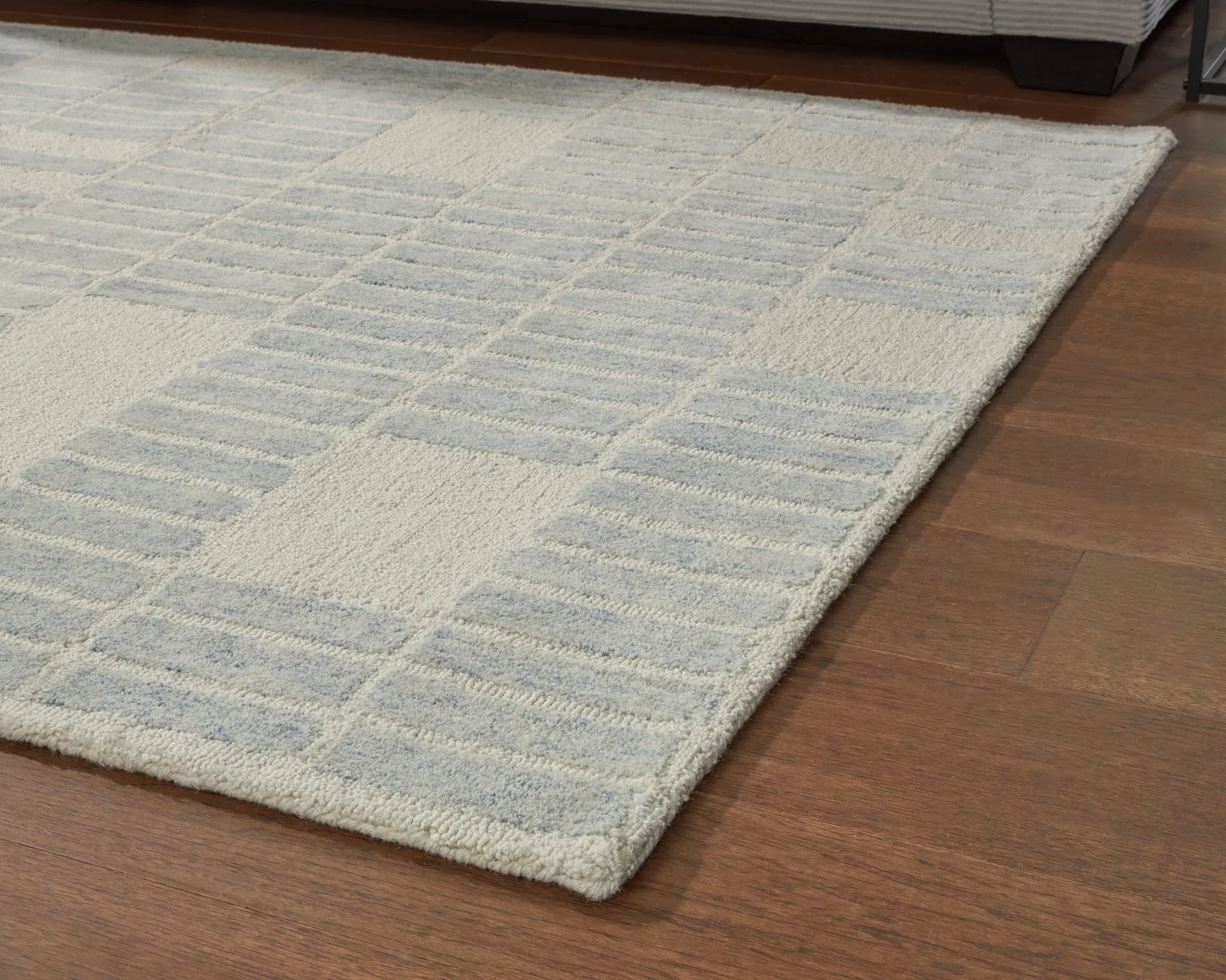 Dylanton - Ivory / Blue - Medium Rug - 5' x 7' - Image 3