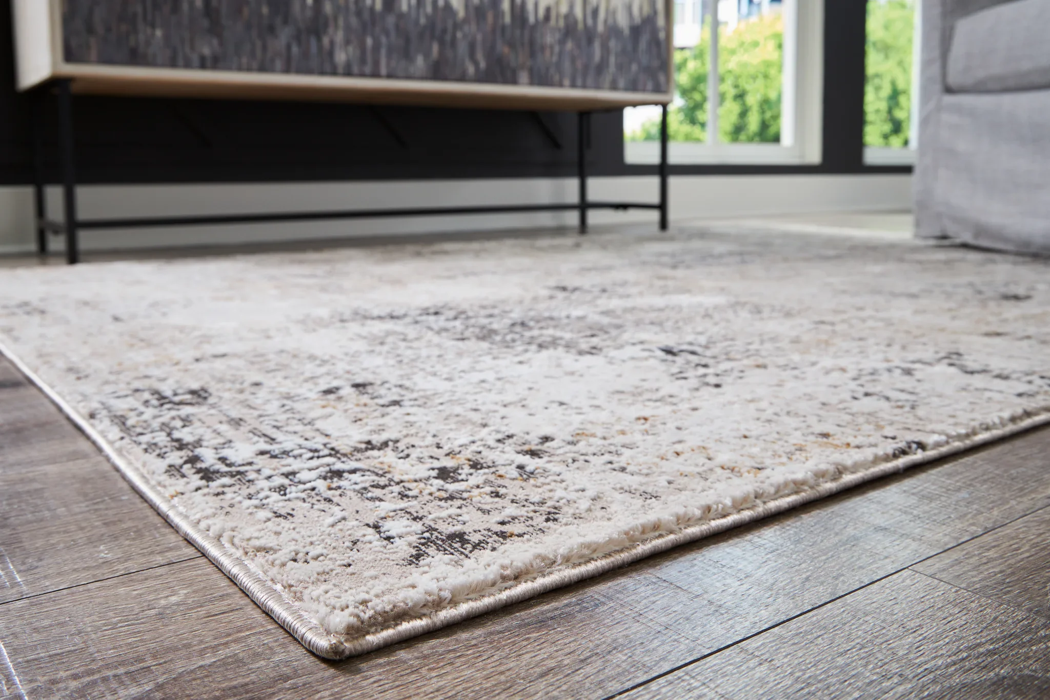 Elaning - Black / Gray / Cream - Medium Rug - 5' x 7' - Image 3