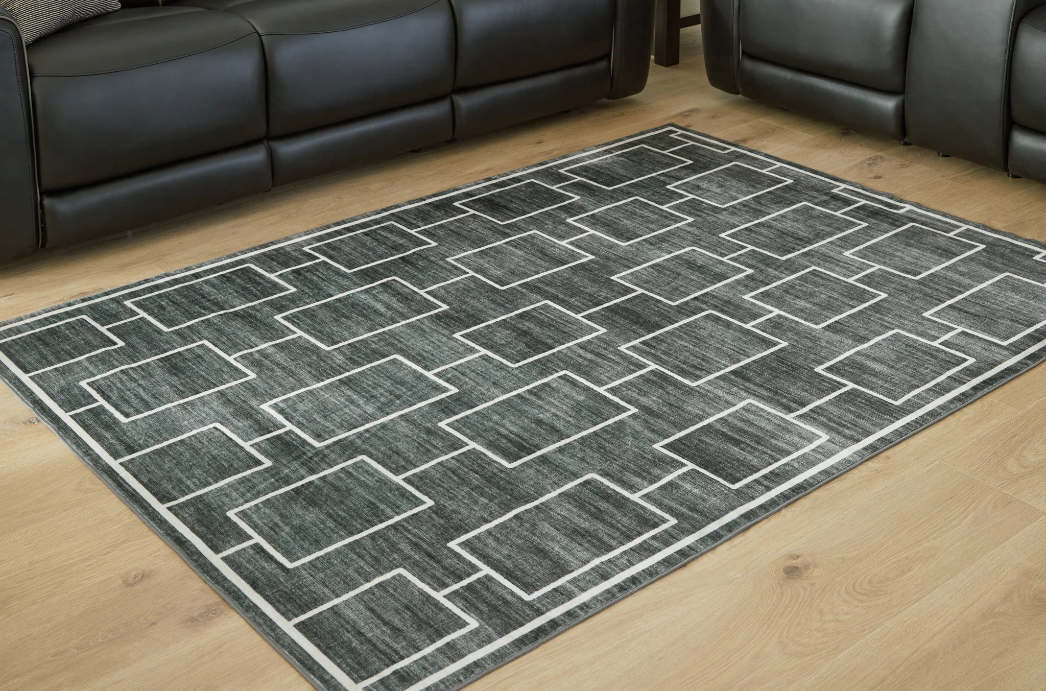 Elderland - Black / Gray - Washable Medium Rug - 5' x 7' - Image 2