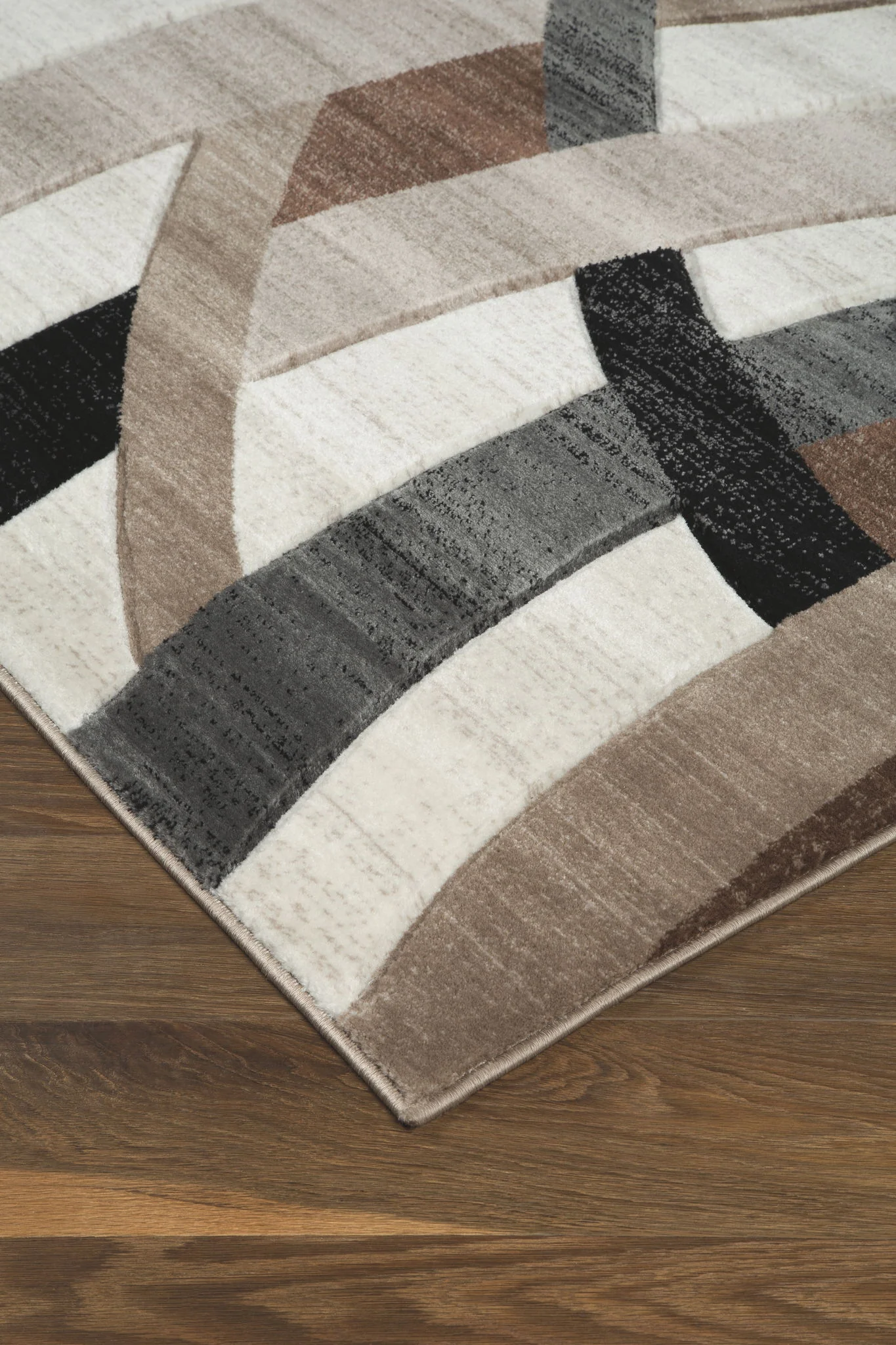 Jacinth - Brown - Medium Rug - 5' x 7' - Image 2