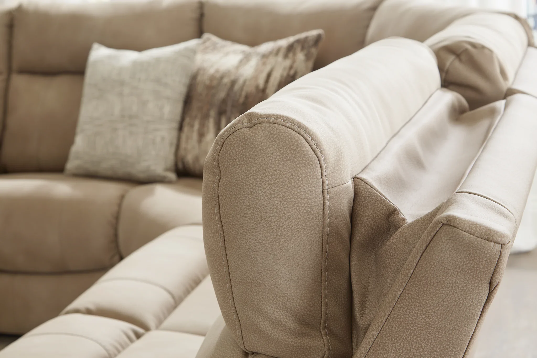 Next-gen Durapella - Sand - 5-Piece Power Reclining Sectional With Storage Console - Image 2