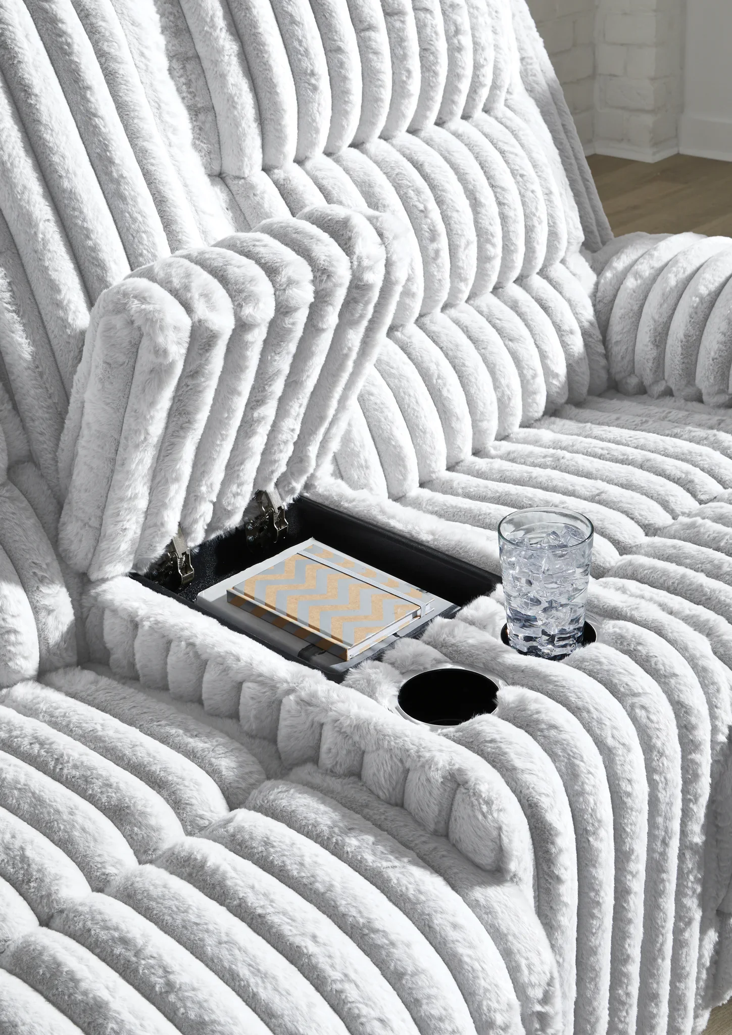 Rhines Falls - Alloy - Double Reclining Power Loveseat With Console - Image 6