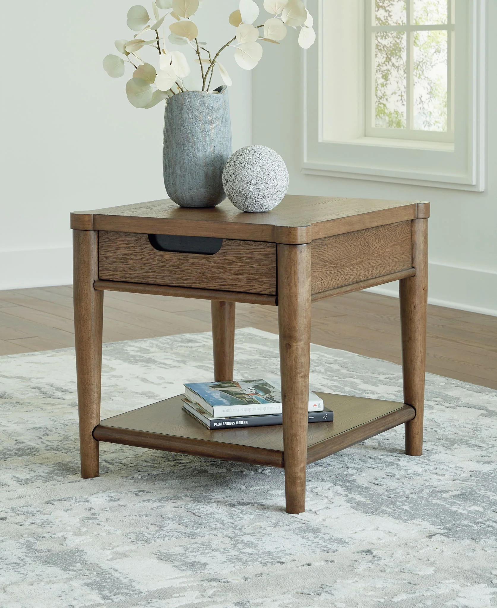 Roanhowe - Brown - Rectangular End Table - Image 2