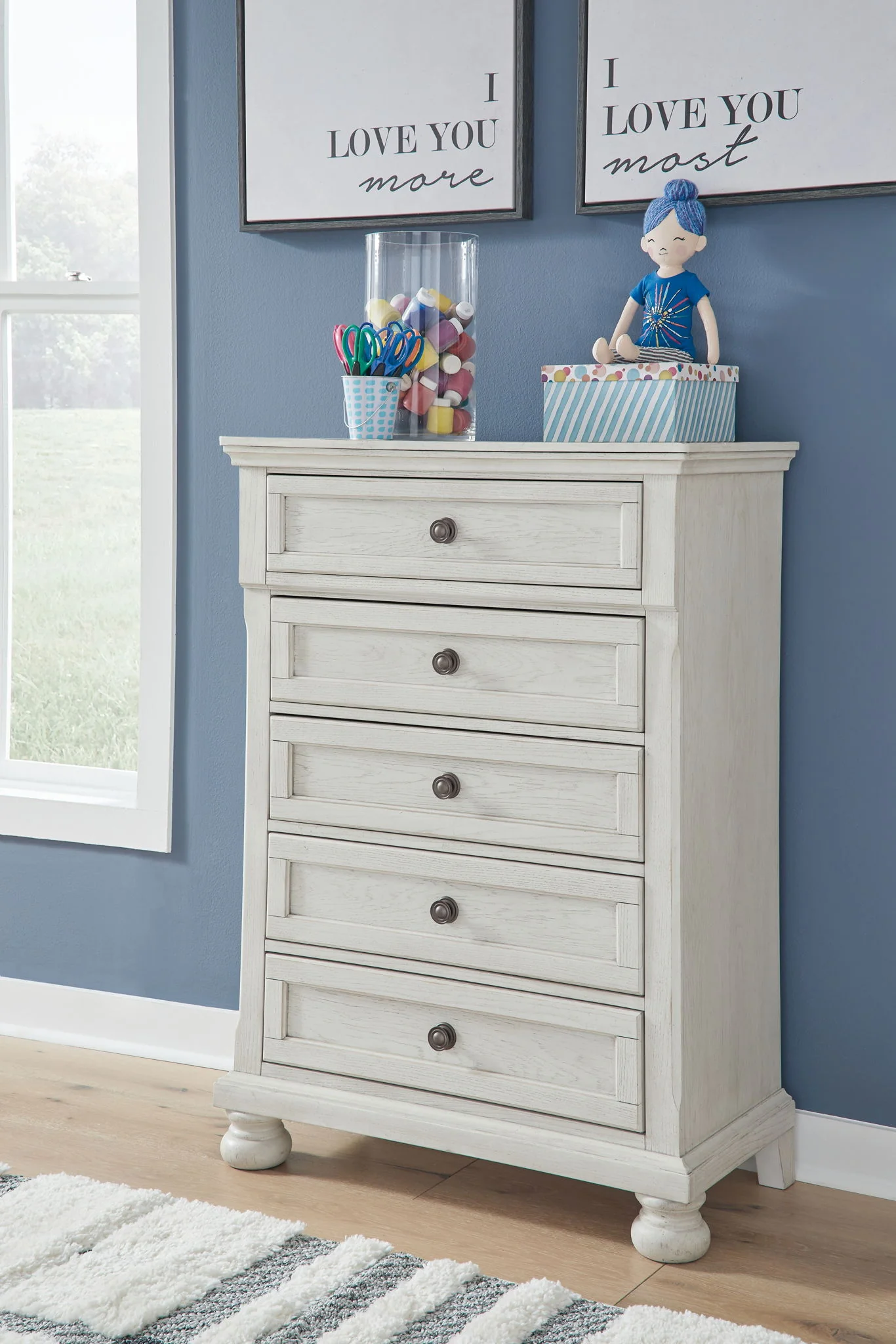 Robbinsdale - Antique White - Five Drawer Chest - Youth - Image 2