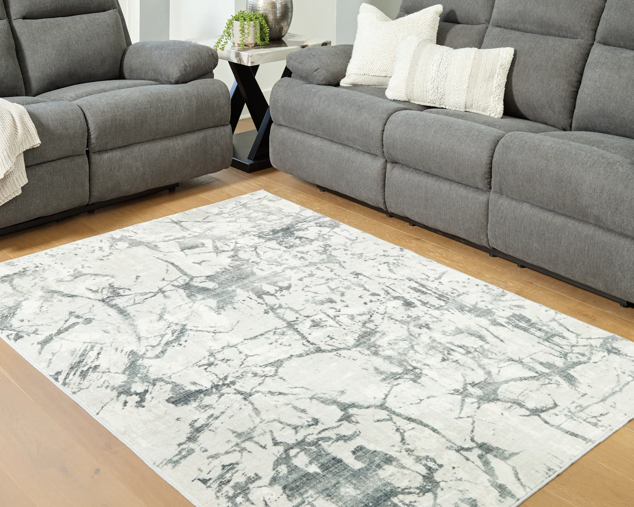 Tobinbury - Gray - Washable Large Rug - 8' x 10' - Image 2