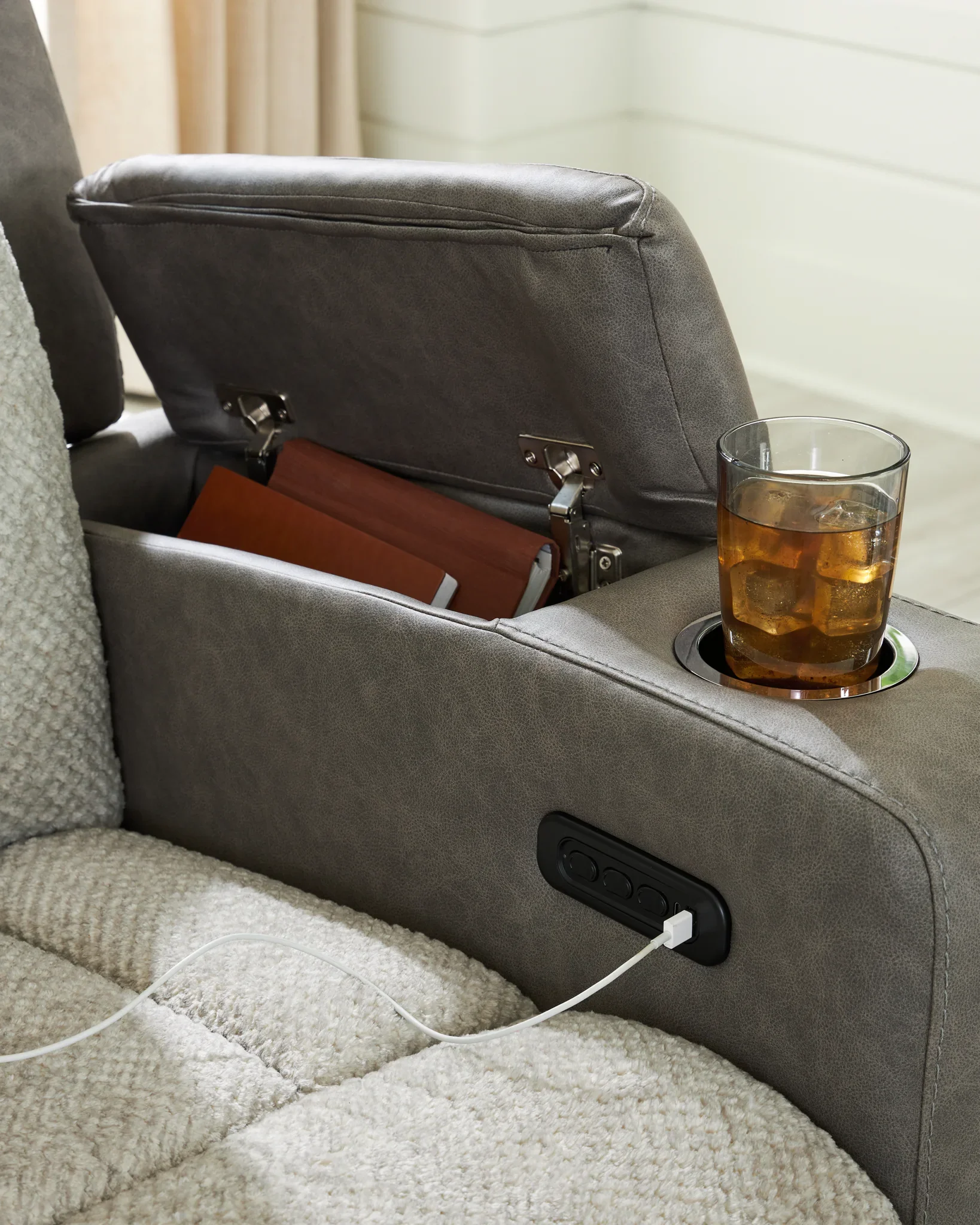 WhipLash - Sisal - Power Reclining Loveseat With Console / Adj Headrest - Image 9