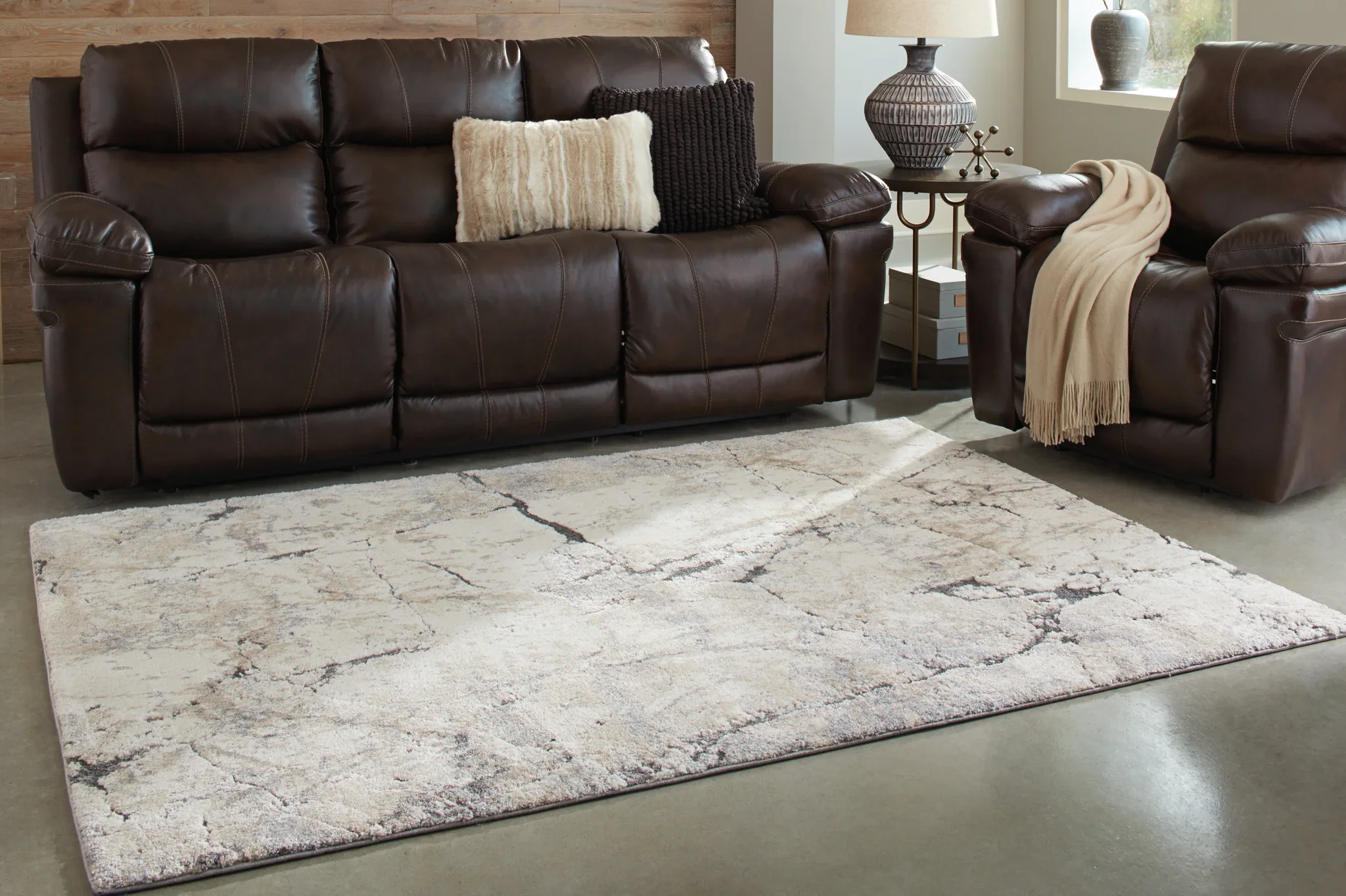Wyscott - Gray - Medium Rug - 5' x 7' - Image 2